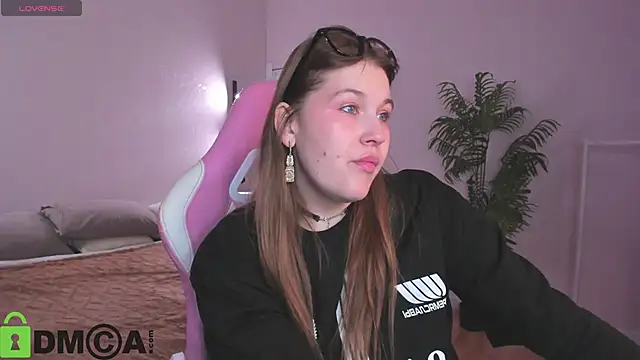 Snapshot of Colleen_Blake chatting on 14, 11, 2025 Colleen Blake online show from 14, 11, 2025