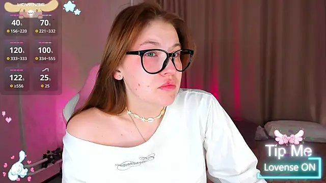 Snapshot of Colleen_Blake chatting on 25, 11, 2025 Colleen Blake online show from 25, 11, 2025