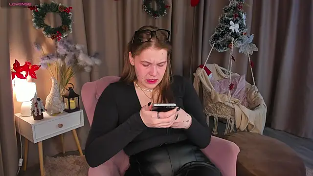 Snapshot of Colleen_Blake chatting on 26, 11, 2025 Colleen Blake online show from 26, 11, 2025