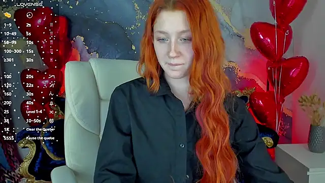 Snapshot of MagicLilu chatting on 15, 2, 2025 MagicLilu online show from 15, 2, 2025