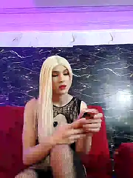 crislingery dolli online show from 2, 5, 2026