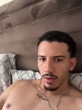 Snapshot of pteno1 chatting on 4, 1, 2025 pteno1 online show from 4, 1, 2025