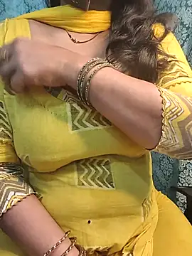 Anamika Kapoor online show from 1, 4, 2026