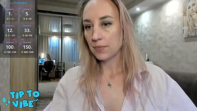 Snapshot of lady_Nati chatting on 1, 3, 2025 lady Nati online show from 1, 3, 2025