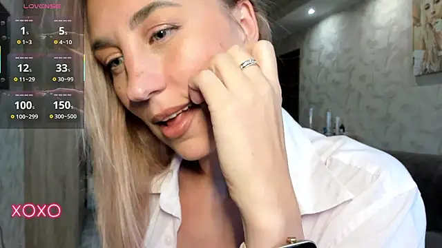 Snapshot of lady_Nati chatting on 7, 10, 2025 lady Nati online show from 7, 10, 2025