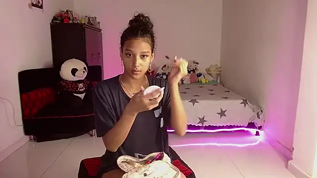 Snapshot of Chelsea__2 chatting on 4, 2, 2026 Chelsea 2 online show from 4, 2, 2026