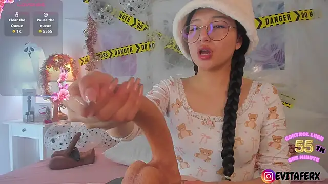 Eva depp online show from 28, 10, 2025