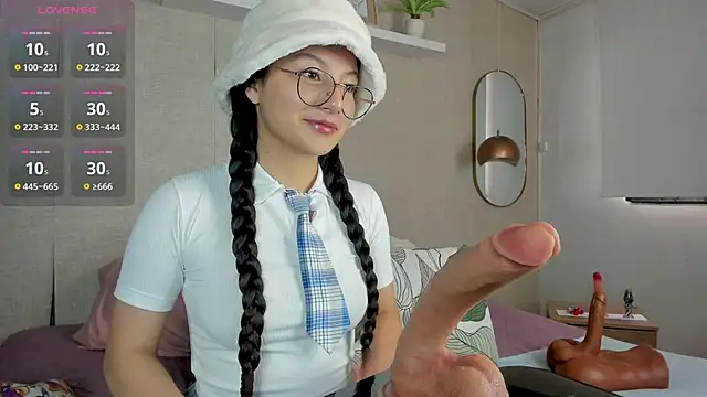 Eva depp online show from 12, 11, 2025