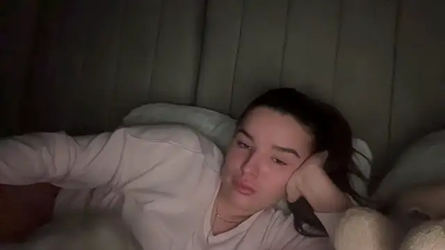 maisiesmithx online show from 9, 1, 2025