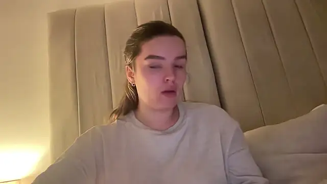 maisiesmithx online show from 25, 3, 2026