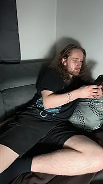 DrownMentallyyy online show from 11, 4, 2026