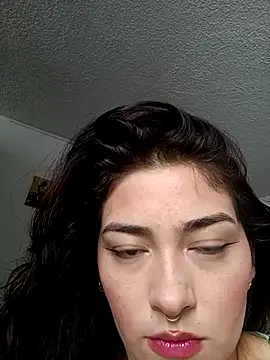 SophieWinslow online show from 14, 3, 2025