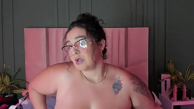 Snapshot of Reginavegaa chatting on 3, 3, 2025 Reginavegaa online show from 3, 3, 2025