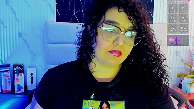 Snapshot of Reginavegaa chatting on 15, 10, 2025 Reginavegaa online show from 15, 10, 2025