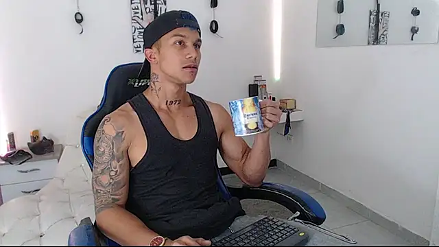 Snapshot of Leonard_Price chatting on 23, 3, 2025 Leonard Price online show from 23, 3, 2025