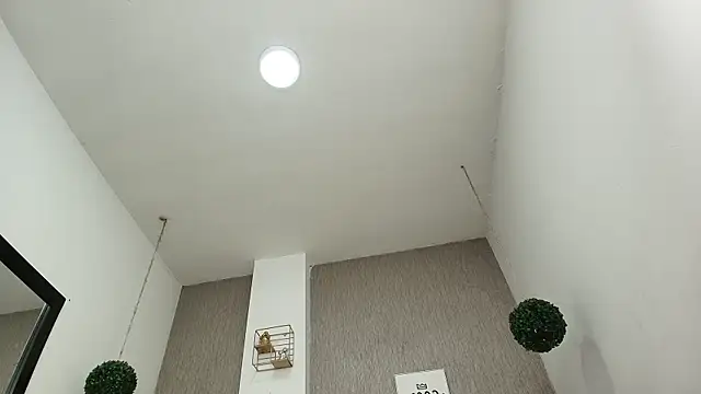 Snapshot of zhamira_21 chatting on 17, 1, 2025 zhamira 21 online show from 17, 1, 2025