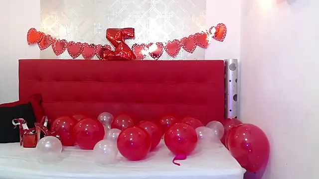 Snapshot of zhamira_21 chatting on 13, 2, 2025 zhamira 21 online show from 13, 2, 2025