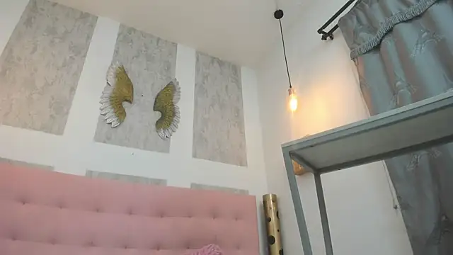 Snapshot of zhamira_21 chatting on 28, 11, 2025 zhamira 21 online show from 28, 11, 2025