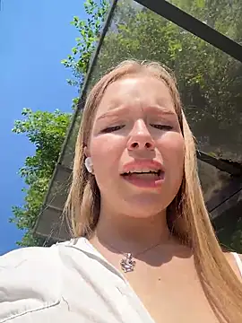 mur girl online show from 21, 6, 2026