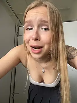 mur girl online show from 14, 7, 2026