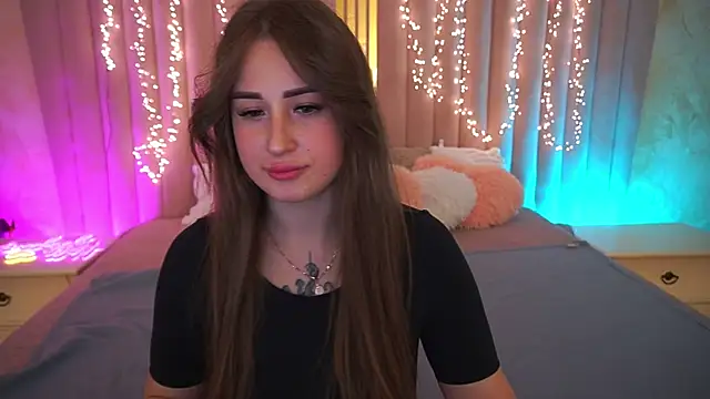 Snapshot of GentleAdellee chatting on 18, 12, 2025 GentleAdellee online show from 18, 12, 2025