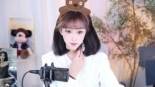 Arwyn-rr online show from 9, 12, 2024