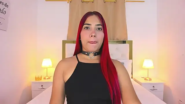 Snapshot of SofiaBosch chatting on 29, 10, 2025 SofiaBosch online show from 29, 10, 2025