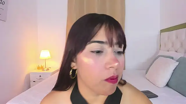 Snapshot of SofiaBosch chatting on 26, 11, 2025 SofiaBosch online show from 26, 11, 2025