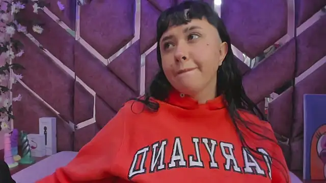 Victoria Rossy online show from 3, 2, 2026