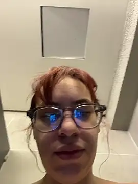 Snapshot of AgnesCampp chatting on 1, 6, 2026 AgnesCampp online show from 1, 6, 2026