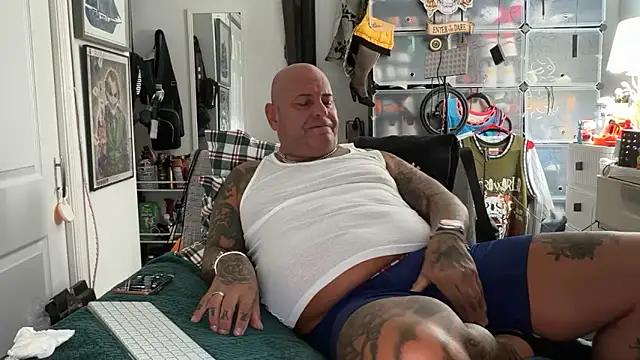joeytatts66 online show from 24, 10, 2025