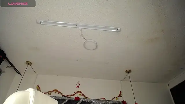 MIA YOURHOTTIE online show from 25, 12, 2024