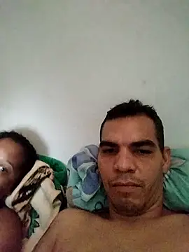 Snapshot of Elvisjrosales chatting on 5, 10, 2025 Elvisjrosales online show from 5, 10, 2025