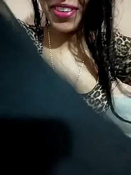 Snapshot of Sania-Love chatting on 13, 2, 2025 Sania-Love online show from 13, 2, 2025