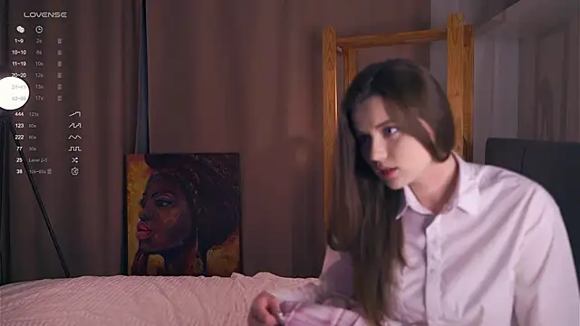 Snapshot of LoraDevon chatting on 12, 3, 2025 LoraDevon online show from 12, 3, 2025