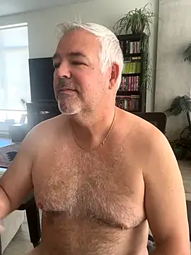 Snapshot of aarosteev2 chatting on 17, 9, 2025 aarosteev2 online show from 17, 9, 2025