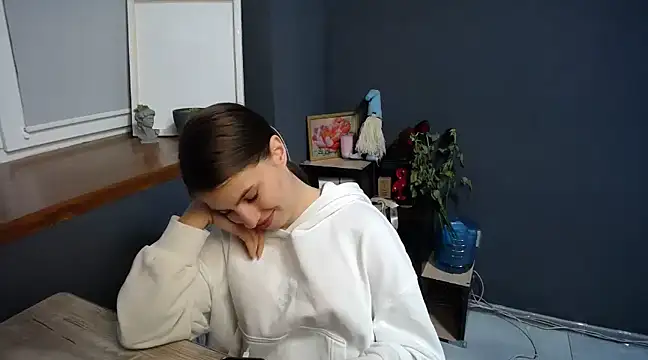 felicity gold online show from 5, 3, 2025