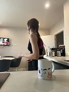 Snapshot of Kathleen_Meow chatting on 17, 12, 2025 Kathleen Meow online show from 17, 12, 2025