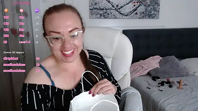 Tania Goddess  online show from 17, 1, 2025