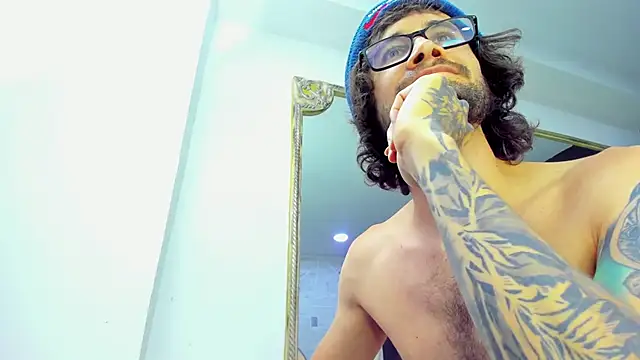 Loggan donnelly online show from 19, 3, 2025