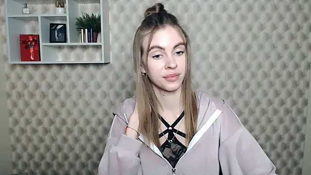 Snapshot of AlisaCatty_ chatting on 21, 3, 2025 AlisaCatty online show from 21, 3, 2025