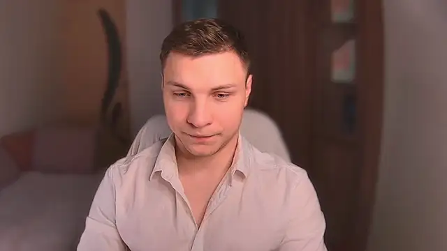 handsome guy01 online show from 20, 2, 2025