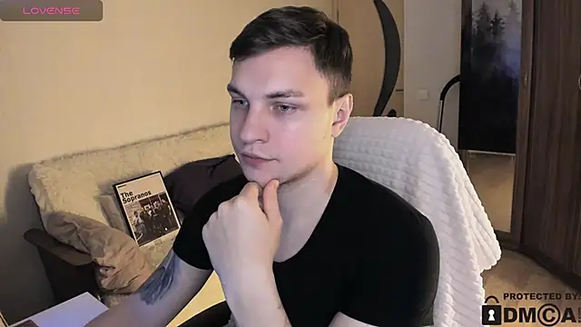 handsome guy01 online show from 11, 10, 2025