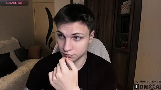 handsome guy01 online show from 13, 11, 2025