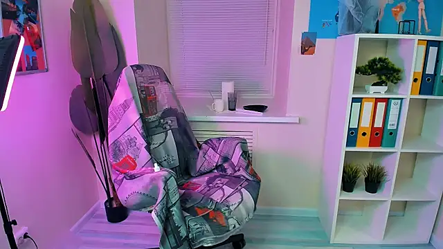 CarolGiggly online show from 18, 9, 2025