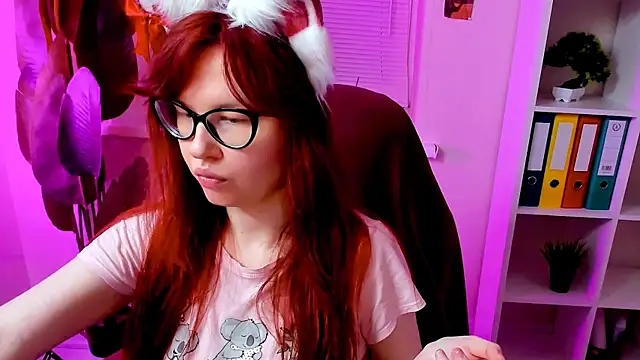 CarolGiggly online show from 4, 11, 2025