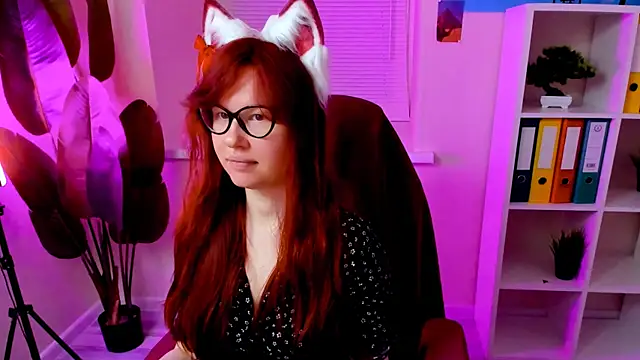 CarolGiggly online show from 13, 11, 2025