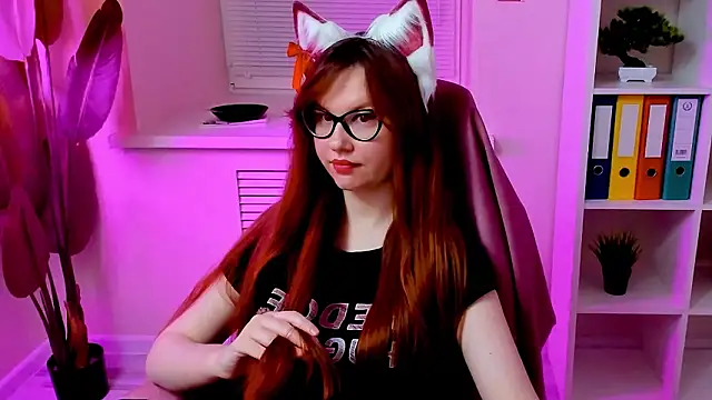 CarolGiggly online show from 6, 3, 2026