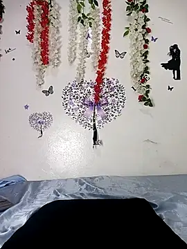 tiffany Bitch online show from 21, 9, 2025