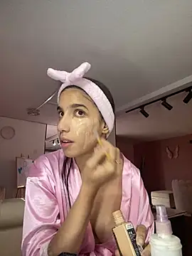 Snapshot of Praga_Pink chatting on 11, 12, 2024 Praga Pink online show from 11, 12, 2024